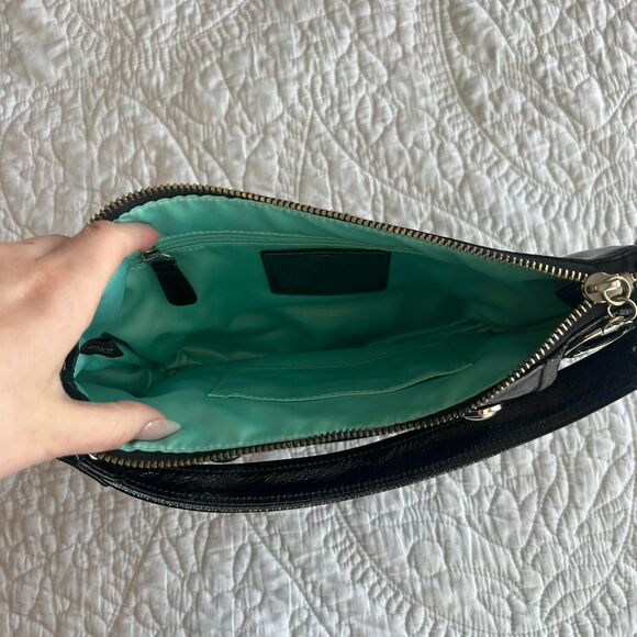 Coach Poppy Black Patent Leather Shoulder Bag/Crossbody Bag - Picture 6 of 7